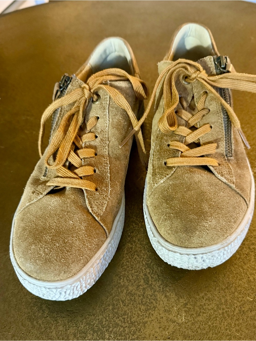 HARTJES Phil Gold Suede Side-Zip Comfort Sneakers – UK 7 / EU 40.5 (US 9–9.5)